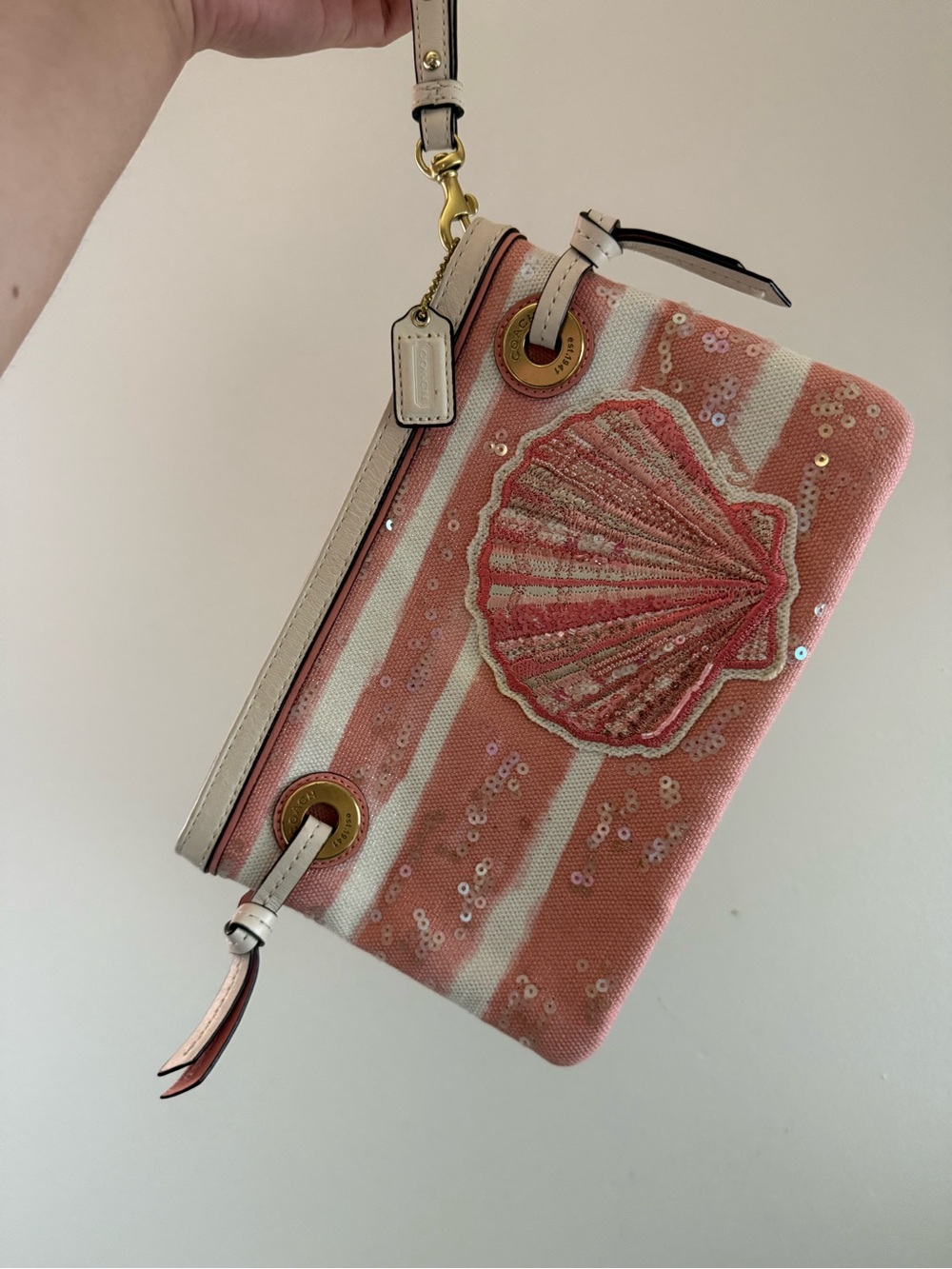 Coach Rare Seashell Pink Coral Wristlet - Picture 2 of 5